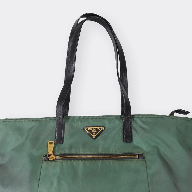 Re-edition 1995 leather handbag Prada Green in Leather - 39968971